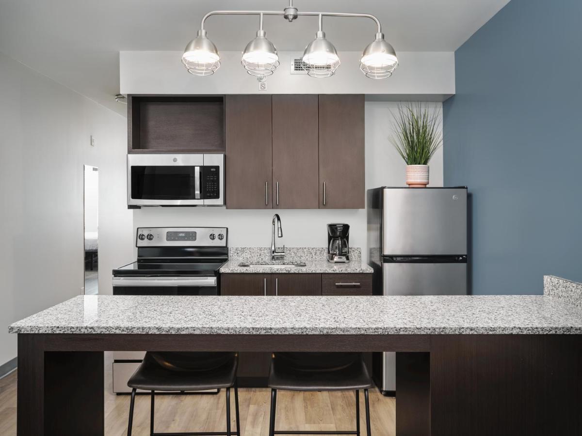 Stayapt Suites Raleigh-Durham/Rtp Clegg エクステリア 写真