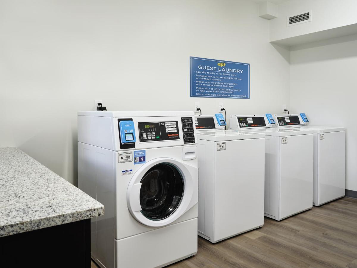 Stayapt Suites Raleigh-Durham/Rtp Clegg エクステリア 写真
